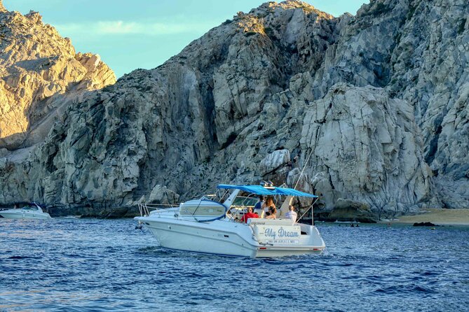 1 Hour Cabo Highlights on a 33ft Luxury Yacht - Lover’s Beach and the Cabo Coast