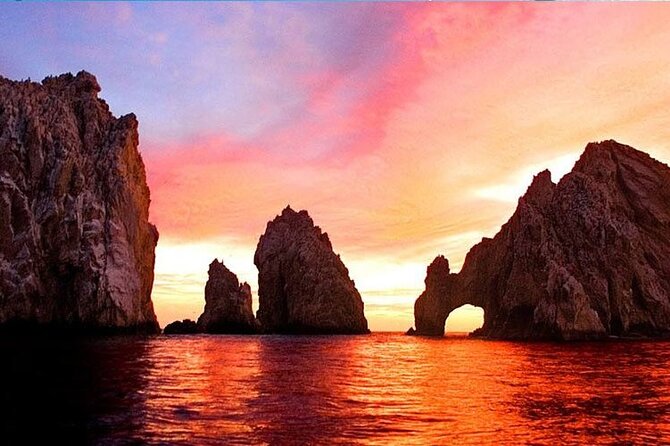 2 Hour Sunset Tour on Catamaran in Cabo San Lucas - First views of the Arch, Lovers Beach, and Land’s End