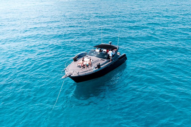 3Hr Private Yacht Cruise in Cabo As if you were aboard your own Private Yacht.Al - Choosing Santa Maria, Chileno Bay, or El Médano