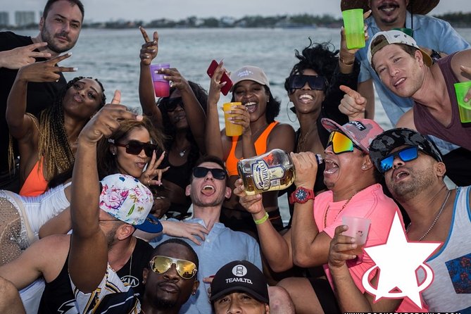 Adults Only Hip Hop Sessions Boat Party Cabo San Lucas - The upper deck is the main party floor