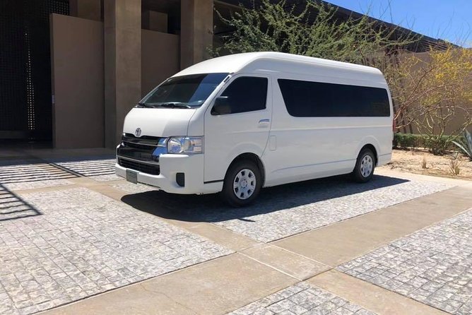 Airport Los cabos Round Trip Transportation - A private ride from the terminal to your hotel