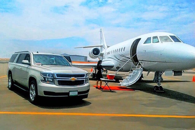 Airport Los cabos Round Trip Transportation - Drinks and Wi-Fi sound better than they work in practice