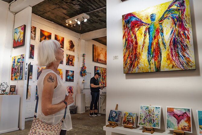 Art and Wine Evening City tour in San Jose del Cabo for Adults - Local art with room to interact