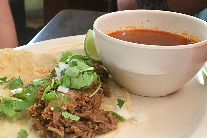 AvoCabo Food Tour - Stop three: tacos with room to choose