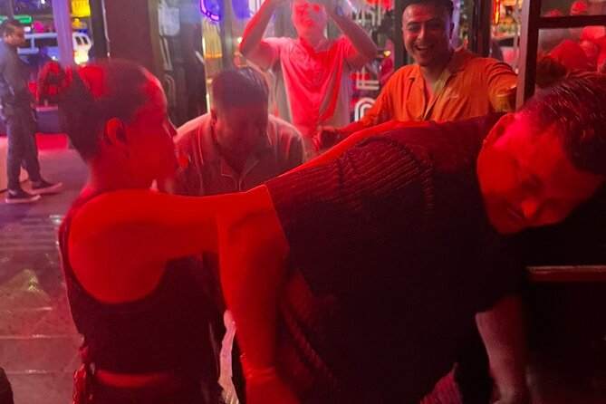 Bachelor Crawl- Cabo San Lucas- Free T-Shirt party checklist - Señor Frogs brings food, shows, and a change of pace