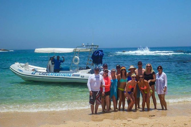 Beach Hopper Small-Group Snorkeling Tour in Los Cabos - Chileno Bay: a calm first swim