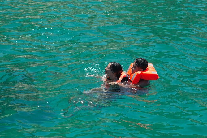 Boat Tour Snorkeling Tour with Guide, Drinks and Fruit - Key points to know before booking