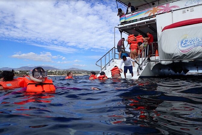 Cabo Boat Tour: Drinks, Lunch, Snorkeling, Dancing, and Transport - Lunch and drinks turn the ride home into a party