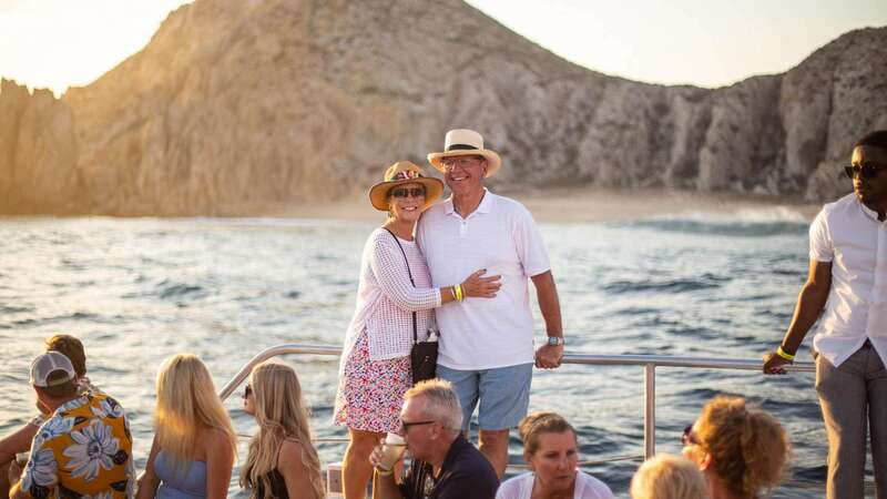 Cabo San Lucas: 2 Hour Sunset Cruise with Food and Wine - A sunset cruise built around the Cabo view