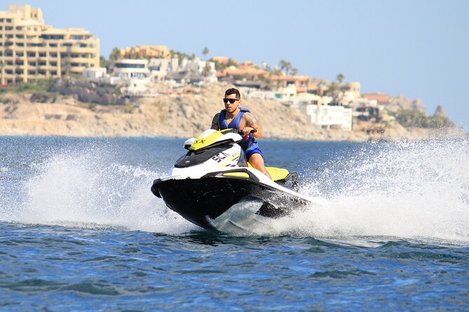 Cabo San Lucas Bay Guided Jet Ski 1 hour Rental - Handling delays and crowded departures