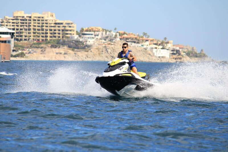 Cabo San Lucas Bay: Guided Jet Ski 30 minutes Rental - Should you book the Sea Cabo WaveRunner ride?