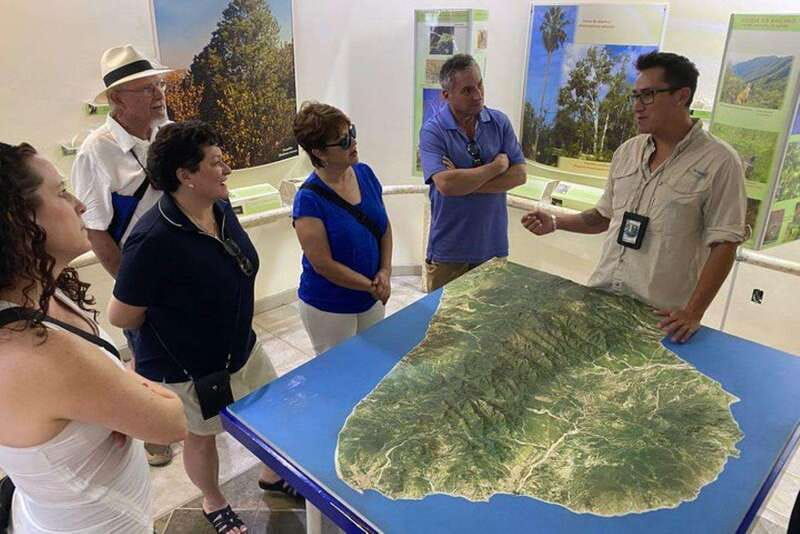 Cabo San Lucas: Cabo History Walk - Saint Luke parish and Cabo’s main square