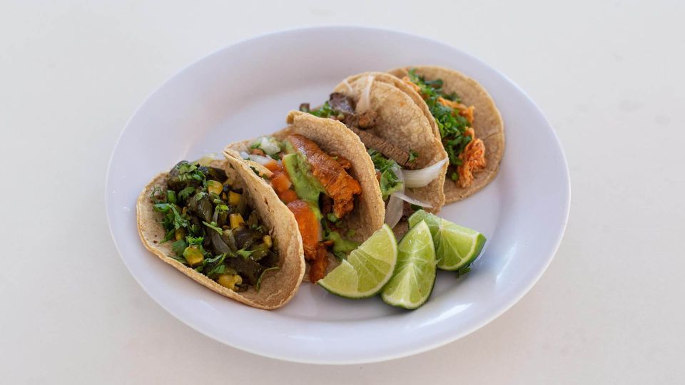 Cabo San Lucas: Cabo Mar Mexican Flavors Sunset Cruise - Tacos served after the cruise