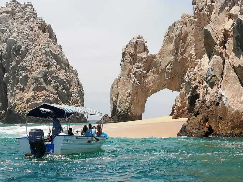 Cabo San Lucas: glass-bottom boat ride to "End of the Earth" - Hotel pickup from Cabo and San José del Cabo
