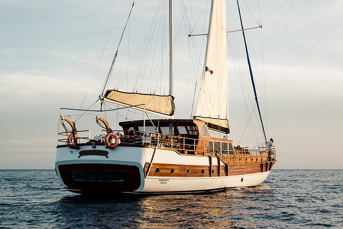 Cabo San Lucas Luxury Sailing Yacht and Dinner with a Chef - Meeting at the CaboMarina terminal