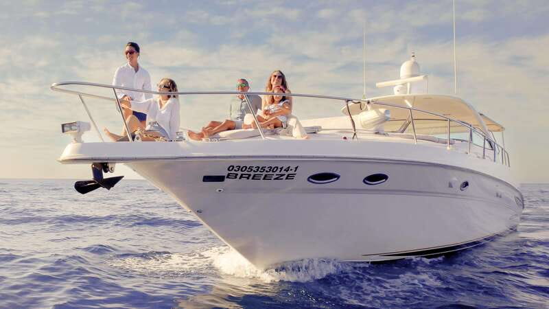Cabo San Lucas: Luxury Yacht Cruise - A polished three hours on the Baja coast