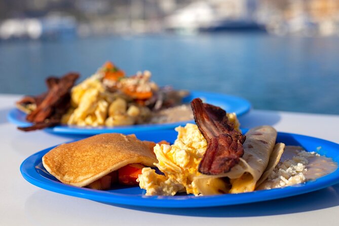 Cabo San Lucas Sunset Cruise Full dinner, open bar and transfer - Who will enjoy this evening most?