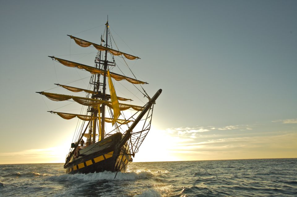 Cabo San Lucas: Sunset Pirate Ship Cruise with Dinner Show - A pirate ship, not a quiet yacht ride