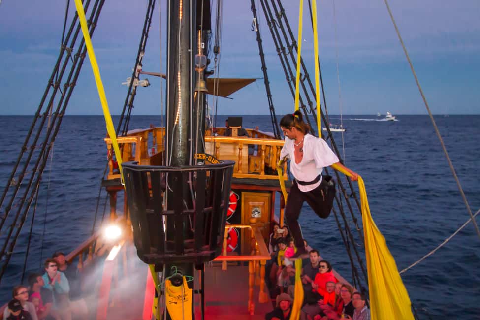Cabo San Lucas: Sunset Pirate Ship Cruise with Dinner Show - BBQ dinner with ribs, chicken, and an open bar