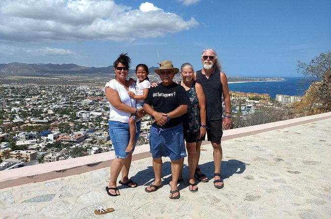 Cabo Shuttle Transportation round tríp prívate shuttle 1 to up 5 people - Is $200 a good value?