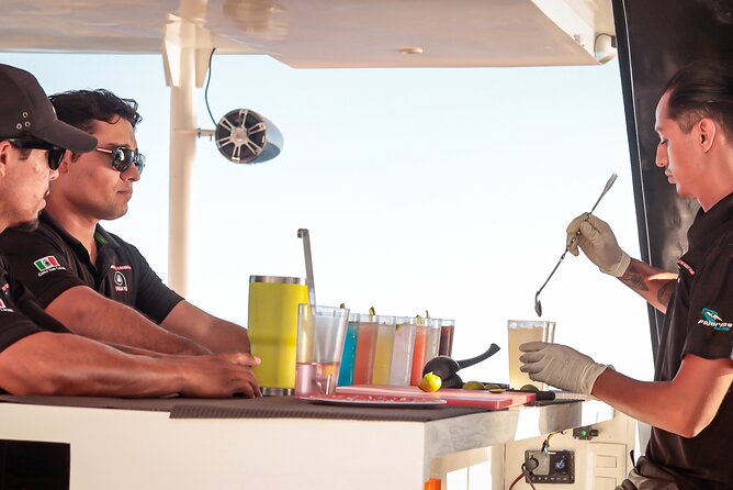 Catamaran - Luxury Private Tour - The Crew and the Feel of the Trip