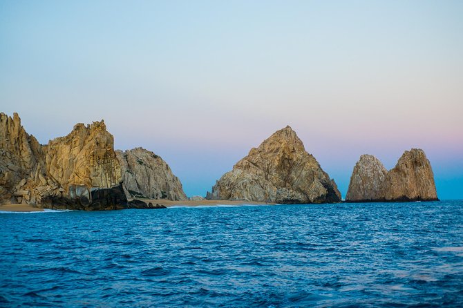 Dinner Cruise Tour in Cabo San Lucas with Tequila Tasting - Downtown Cabo and the short shopping window
