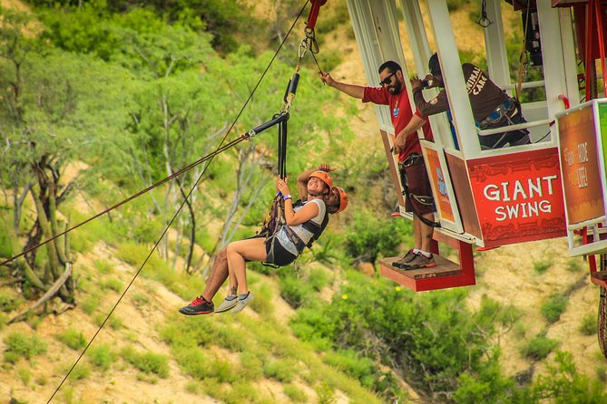 Extreme Swing - Fly from the Glass Bottom Gondola - A giant swing with a very short free-fall