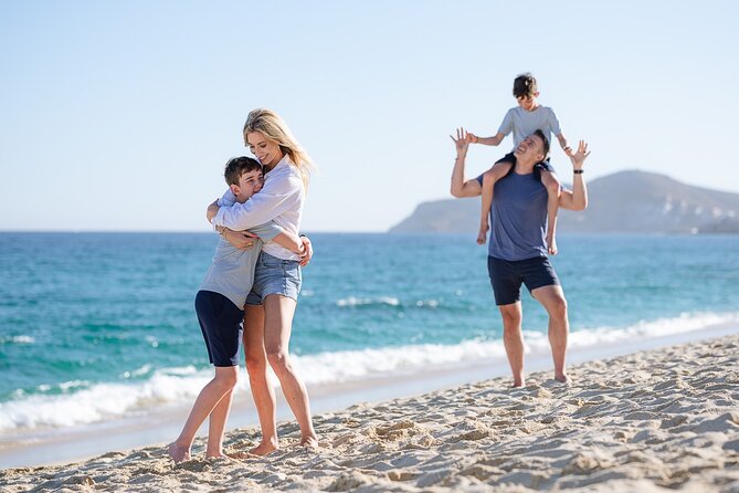 Farid Fotografia - Photo Session in Los Cabos - El Arco gives the session a strong centerpiece