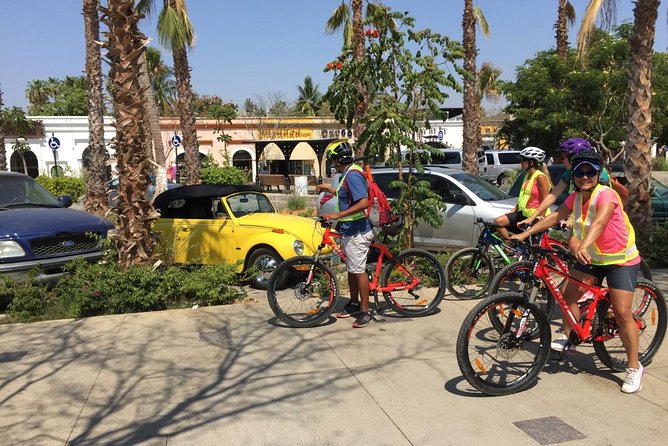 Following the bike lane, discover the main attractions of San José del Cabo - Plaza Mijares and the Story of Antonio Mijares