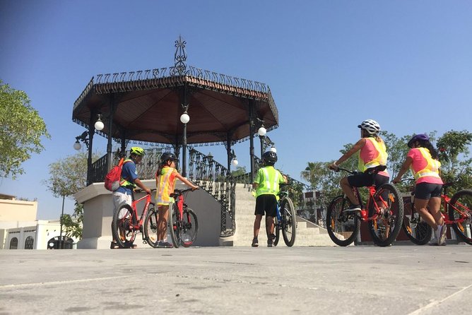 Following the bike lane, discover the main attractions of San José del Cabo - The San José del Cabo Art District