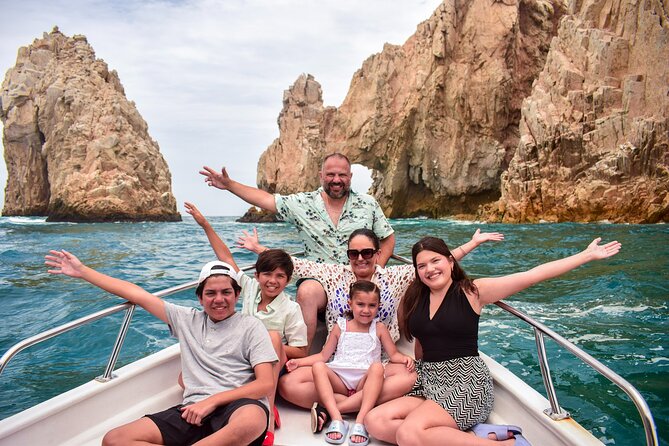 Glass-bottom boat tour to the Arch + beach time - Key points to know before booking