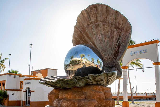 La Paz City Tour from Cabo - Todos Santos and the 20-Minute Hotel California Stop