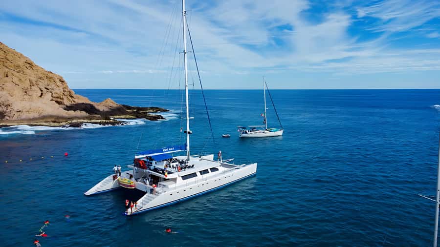 Los Cabos Catamaran: Iconic Sunset Cruise with Drinks & DJ - The meeting point is the key practical risk