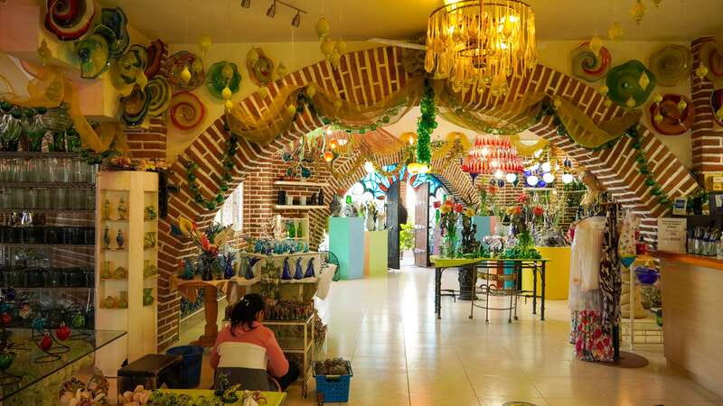 Los Cabos Famous Arch cruise, City tour and Lunch - Who will enjoy this six-hour outing?