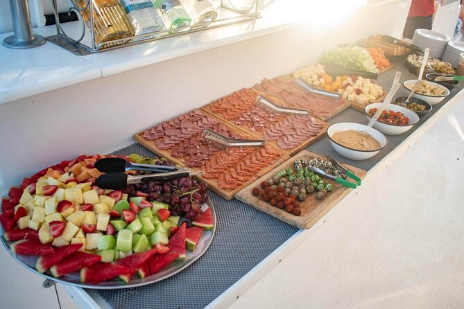 Los Cabos Jazz & Wine Sunset Cruise - Sailing past Lover’s Beach and Land’s End