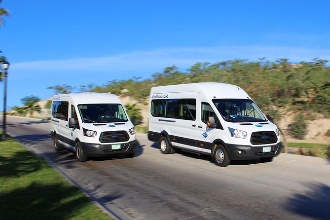 Los Cabos Shuttle Airport Roundtrip Transfers - Vehicle comfort, drivers, and group size