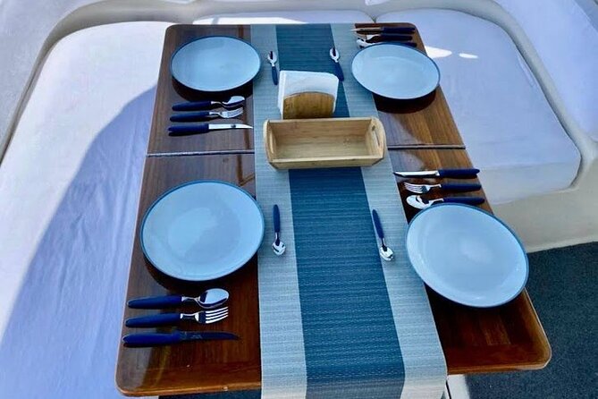 Los Cabos Yacht Adventure - Arch, Snorkel, Lunch, Drinks 1-18ppl - The crew can shape the day