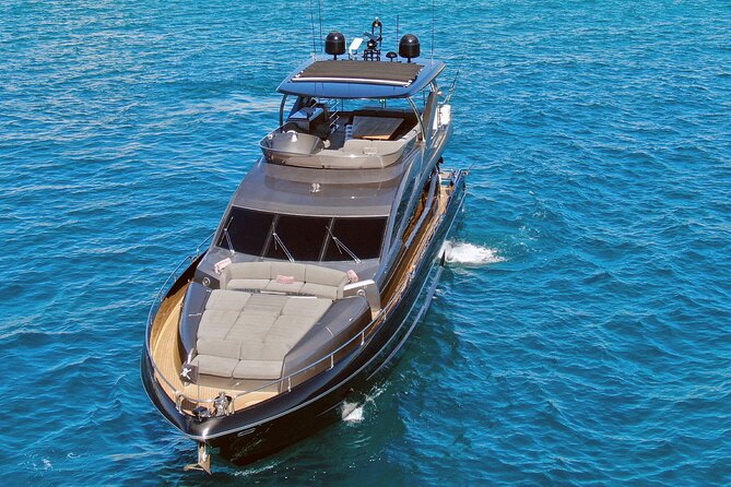 Luxury Black Yacht in Cabo - Who will enjoy this yacht most