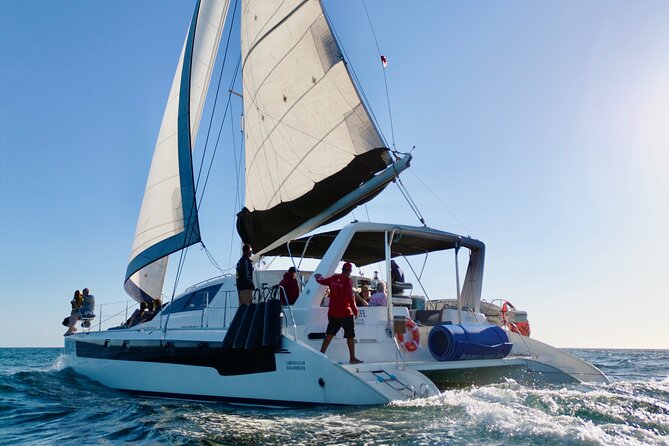 Luxury Sailing catamaran charter in Cabo San Lucas all inclusive - Lunch, drinks, and what all-inclusive means here
