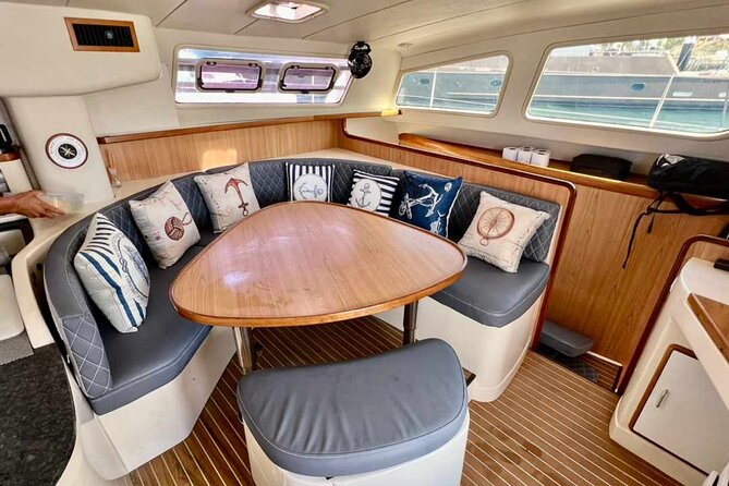 Luxury Sailing catamaran charter in Cabo San Lucas all inclusive - Why the crew matters on a private charter