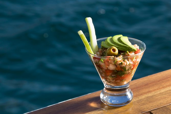 Luxury Yacht Snorkeling & Lunch Cruise from Cabo San Lucas - Weather, fitness, and practical concerns