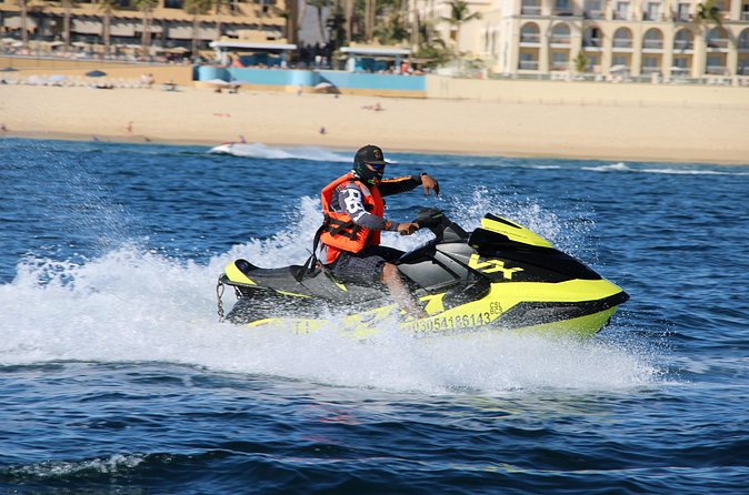 New Jetski Adventure in Cabo San Lucas Bay with Hotel Pickup 1hr - Who will get the most from this outing