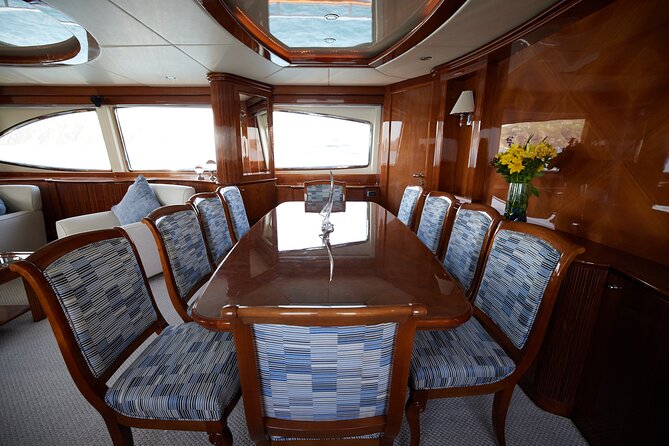 Number Juan 100ft Yacht Azimut Rental - Cruising the Cabo coast and Sea of Cortez