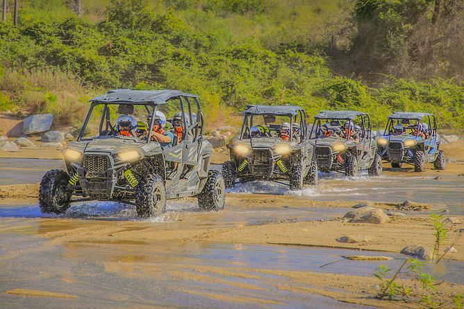 OffRoad 4X4 UTV Adventure with unlimited Lunch & Tequila - Guides who keep the group together