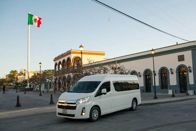 Premier Airport Shuttle Service for Seamless Transport in Cabo - Friendly drivers and useful local advice