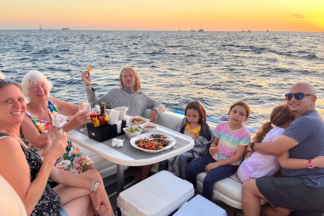 Private 3hr Yacht Cruise in Cabo San Lucas all included - The Corridor adds scenery and flexibility