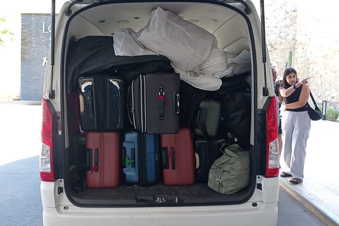 Private Airport Transfers in Los Cabos - Drivers who add a human touch