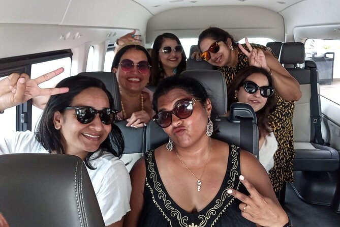 Private Airport Transfers in Los Cabos - Drinks, luggage, and the extras