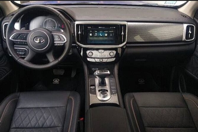 Private Airport Transportation Reliable, English, Rescue Copilot - The ride itself: safe driving and local conversation