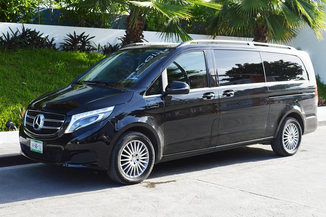 Private Arrival Luxury Transfer: San Jose International Airport to Hotels (1 - 5) - What the vehicle experience is really like